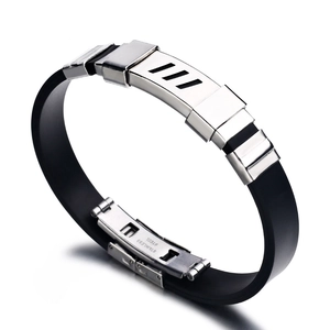 Bracelet ajustable pour homme en acier inoxydable ajouré et silicone noir style industriel