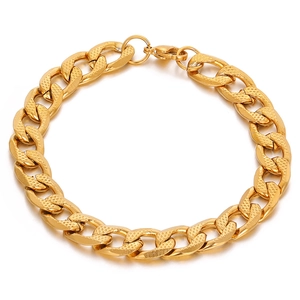 Golden stainless steel Cuban link bracelet with diamond-cut pattern and lobster clasp