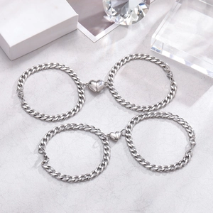 Couple Magnetic Heart Bracelets Titanium Steel Cuban Link Chain Alloy Heart Pendant Matching Jewelry For Lovers