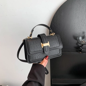 Women PU Leather Crocodile Pattern Handbag Decorative Metal Buckle Flap Shoulder Crossbody Bag Fashion Retro Style