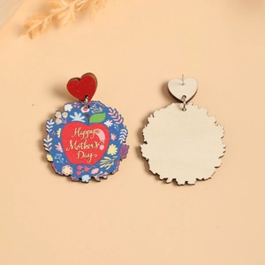 Boucles d'oreilles en bois Fête des Mères avec motif pomme fleurie et texte doré