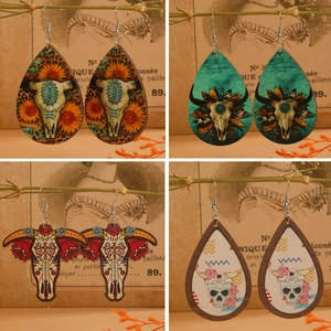 Orecchini Pendenti in Legno Western Bohemien con Testa di Toro Girasole Leopardo per Donna Orecchini Etnici Vintage con Teschio di Mucca Gioielli