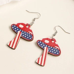 Pendientes de madera en forma de hongo con patrón de bandera de EE. UU. en blanco