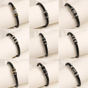 Pulsera de Cuero de PU Trenzado Vintage para Hombre Hip Hop Calavera Cuentas de Metal Joyería de Mano Ajustable Regalo Casual Cool