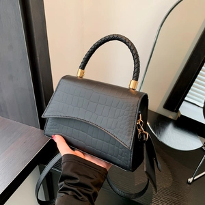 Women Crocodile Embossed PU Leather Handbag Woven Handle Shoulder Crossbody Bag Fashion Trendy With Mini Card Pouch
