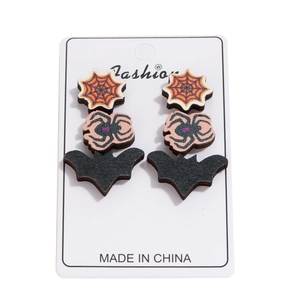 Boucles d'oreilles Halloween en bois avec motifs toile d'araignée et chauve-souris