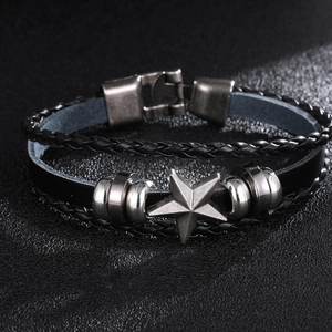 Retro punk multi-layer leather bracelet with star charm and vintage silver buckle