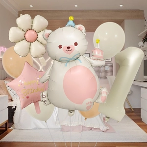 Dettaglio del set palloncino orsetto opaco e numero 1 per decoro primo compleanno