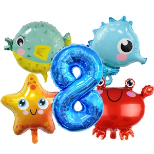 Ensemble détaillé de ballons animaux marins avec chiffre 8 bleu pour fête d'anniversaire