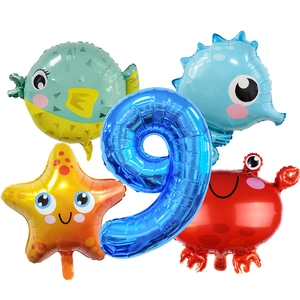 Kit de ballons thème marin avec hippocampe, crabe, poisson-globe et ballon bleu chiffre neuf