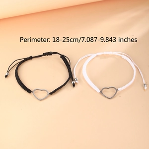Bracelets cœur tressés noir et blanc réglables avec détail de longueur 18-25cm