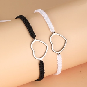 Bracelets de couple tressés noir et blanc réglables avec breloques cœur en acier inoxydable