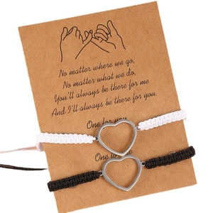 Bracelets de couple tressés noir et blanc réglables avec pendentifs cœur en acier