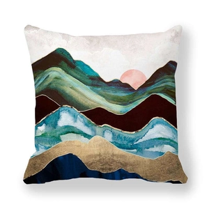 Detalle del estampado de paisaje de mármol en funda de cojín de tela de piel de durazno