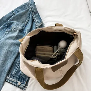 Bolso tote de lona beige con gran capacidad para guardar móvil, paraguas y billetera
