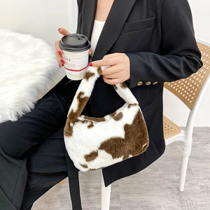 Sac à main chic en fausse fourrure à motif vache marron avec anse pelucheuse pour femme