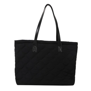 Classic black large capacity quilted tote bag with rhombus stitching and glossy finish