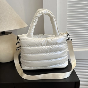 Sac Cabas Rembourré Matelassé Femmes Grande Capacité Métallisé Sac À Épaule Décontracté Similicuir Street Style