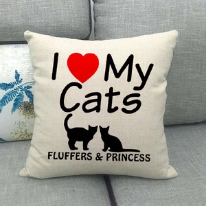 Kissenbezug aus Leinen mit I Love My Cats Aufdruck und anpassbaren Haustiernamen