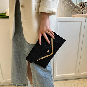 Retro black crocodile pattern envelope clutch bag with gold V-metal trim for women