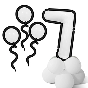 Détail macro du ballon numéro 7 style BD avec contour 2D et socle blanc