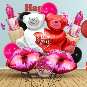 Valentijnsdag ballonnenset met knuffelberen, lippenstiften en hartvormen