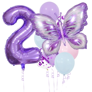 Detail von lila Zahl 2 und Schmetterling Folienballon für den 2. Kindergeburtstag