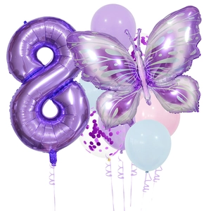 Detailaufnahme der lila 40-Zoll-Zahl 8 Ballon mit Schmetterling und Latex-Ballonset