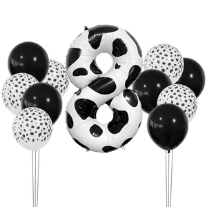 Détail du kit ballon numéro 8 imprimé vache 40 pouces avec ballons en latex assortis