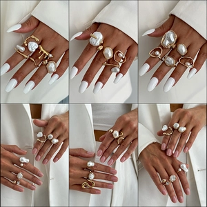 Irregular Artificial Baroque Pearl Rings Alloy Geometric Liquid Metal Style Vintage Aesthetic Finger Jewelry Accessories For Women