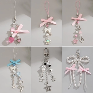 Portachiavi Dolce con Ciondolo a Stella e Cuore in Lega e Acrilico con Perline e Fiocco in Raso per Decorazione Borsa Donna