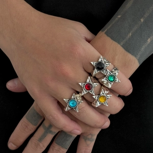 Anello a Stella Pentagramma Vintage Punk in Lega con Strass Distressed Retrò Argento Antico Hip Hop Rock Uomo Regolabile