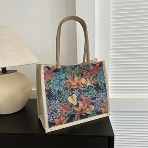 Vintage Floral Canvas Tote Bag Large Capacity Jacquard Shoulder Bag For Women Retro Casual Commute Handbag With Magnetic Buckle