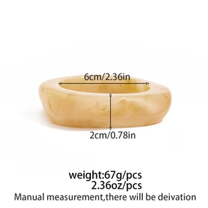 Detailed size and weight specs for thick marble pattern resin bangle bracelet