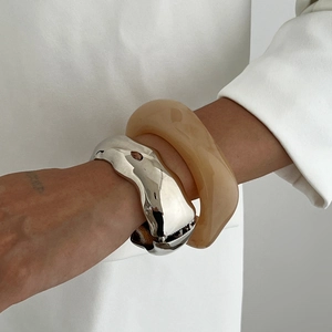 Modern irregular liquid metal silver cuff and transparent brown resin bracelet set