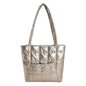 Sac cabas matelassé doré champagne avec coutures carrées et doubles bandoulières