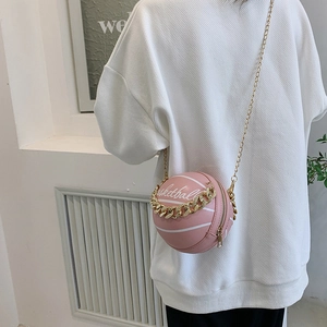 Bolso bandolera rosa con forma de baloncesto, cadena dorada y cremallera