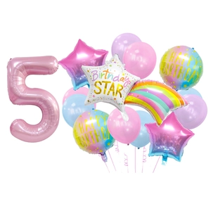 Set di palloncini di compleanno macaron con numero 5 e palloncini meteora arcobaleno