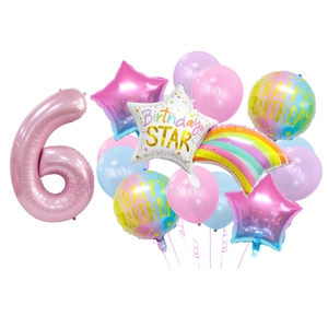 Kit palloncini 6° compleanno arcobaleno con numero 6 rosa e palloncini a stella