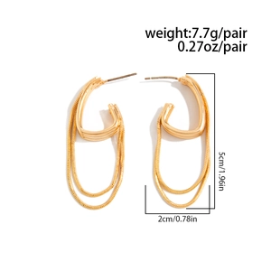 Detailed size specifications of tassel chain ear cuffs showing dimensions and 7.7g weight