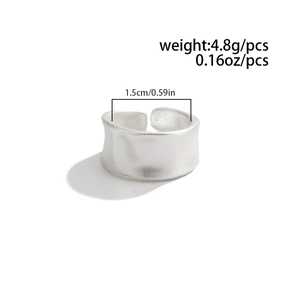 Detail showing 4.8g weight and 1.5cm diameter of hammered matte silver open ring