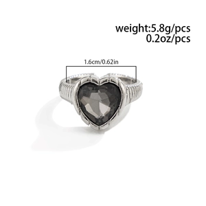 Detailed view of heart-shaped grey crystal ring showing 5.8g weight and 1.6cm size