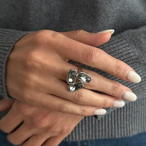 Irregular Geometric Ring Alloy Acrylic Grey Resin Stone Retro Old Money Style Trendy Fashion Accessory For Women