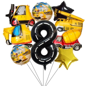 Dettaglio dei palloncini a tema veicoli da cantiere con numero 8 e ruspa per festa