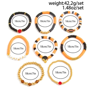 Detail of 8pcs Game Day bracelet set with clay beads, rugby charms and 18cm elastic band