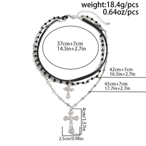 Detaillierte Größentabelle für Gothic-Lagenhalskette mit Maßen für Anhänger und Ketten