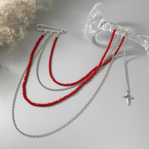 Broche à chaînes multicouches punk hip-hop avec perles rouges et étoile argentée pour costume