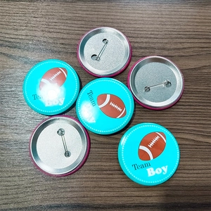 Lot de six badges en fer-blanc Team Boy avec imprimés de rugby pour baby shower
