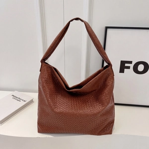 Sac à Épaule Vintage en Cuir PU Tressé pour Femmes Grande Capacité Sac Hobo Quotidien de Banlieue Sac à Main avec Boucle Magnétique