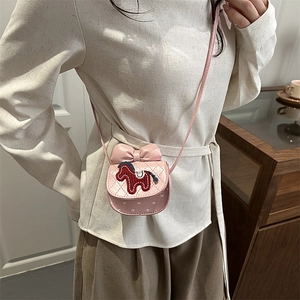 Roze gewatteerde crossbodytas met 3D-strik en paardenborduurwerk voor meisjes
